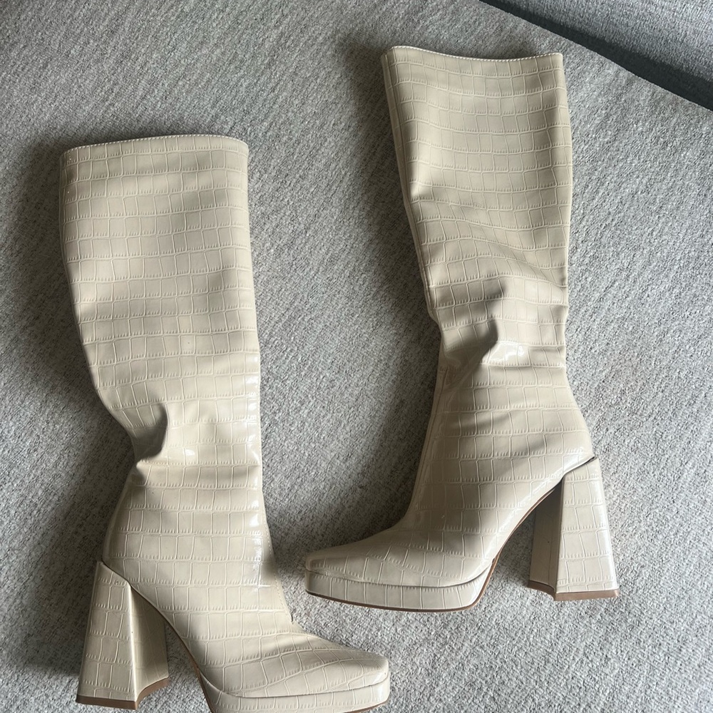 Princess Polly Cream Croc-Embossed Heeled Boots